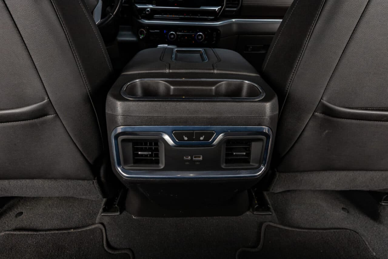 2022 GMC Sierra 1500 SLT — photo 25 of 33