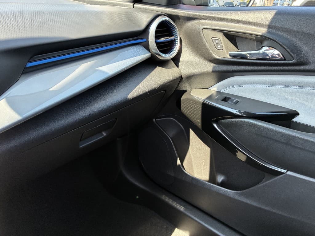 2025 Chevrolet Trax LT — photo 26 of 27
