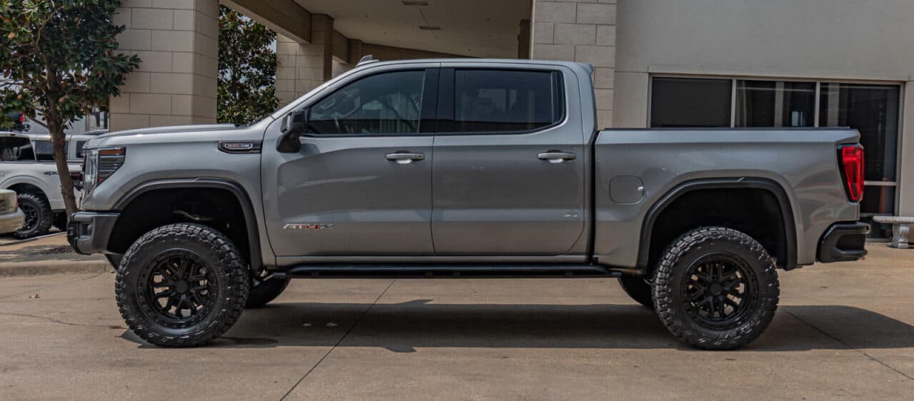 2023 GMC Sierra 1500 AT4X — photo 4 of 39