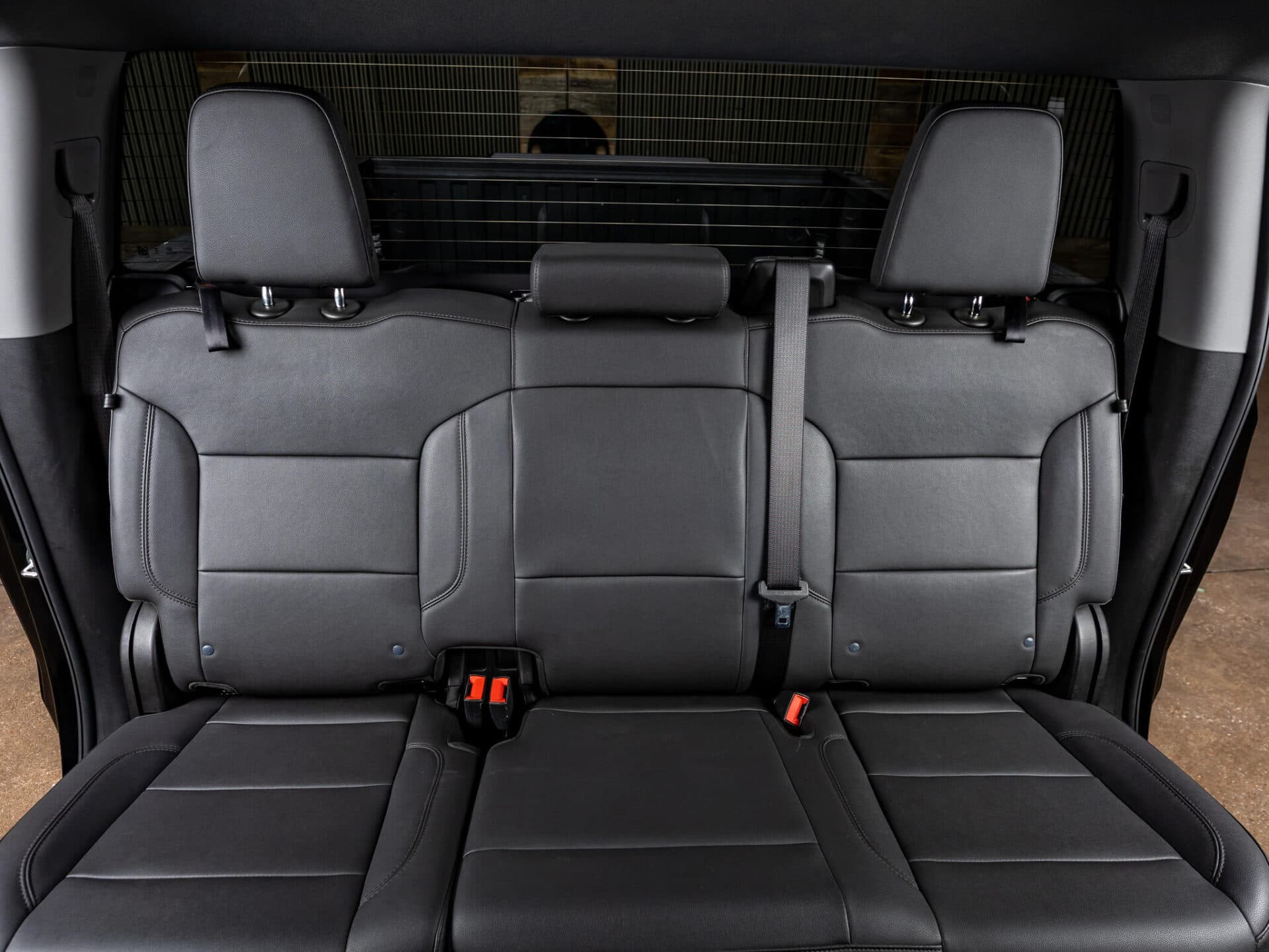 2025 GMC Sierra 1500 Pro — photo 31 of 37