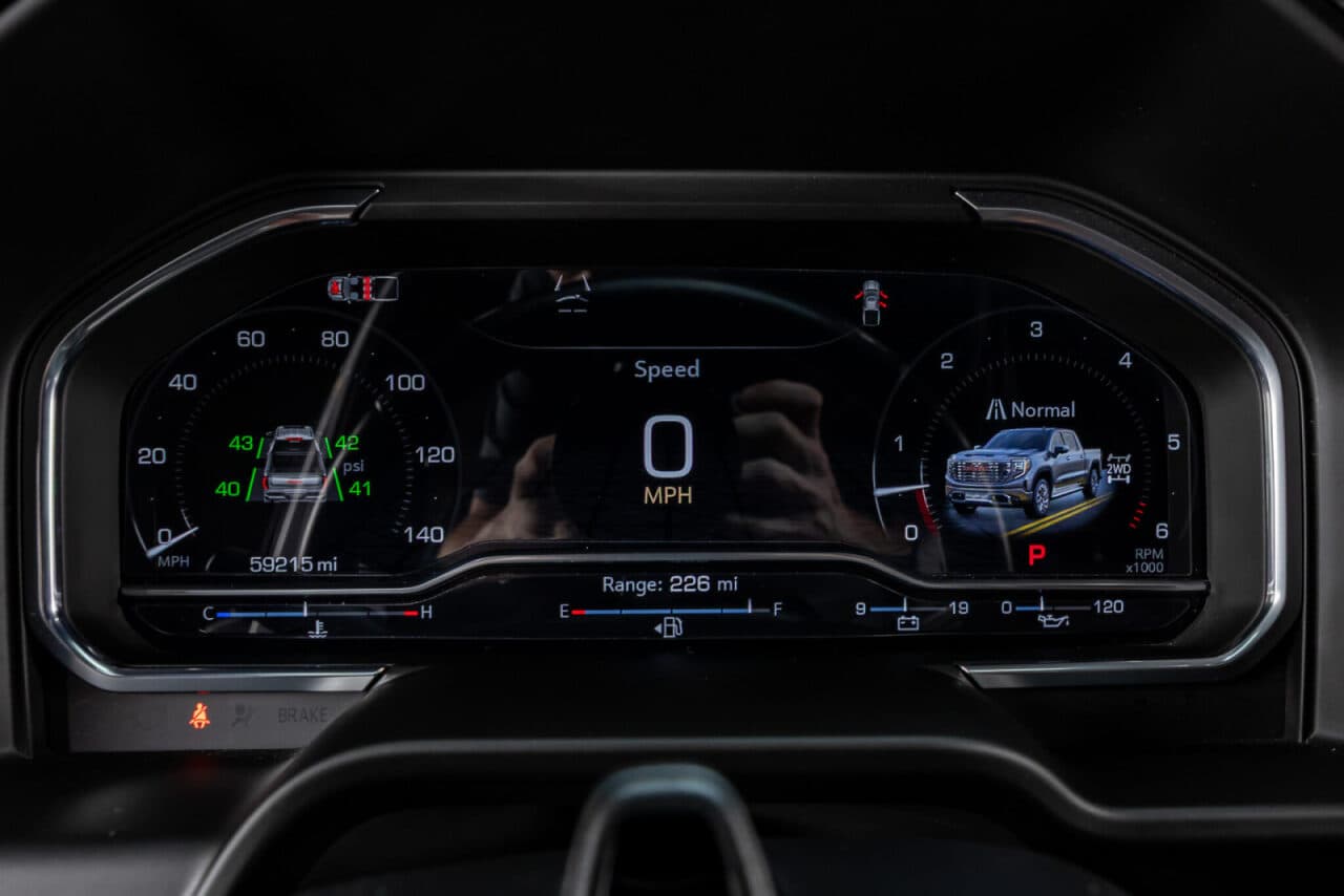 2024 GMC Sierra 1500 Denali Ultimate — photo 18 of 40