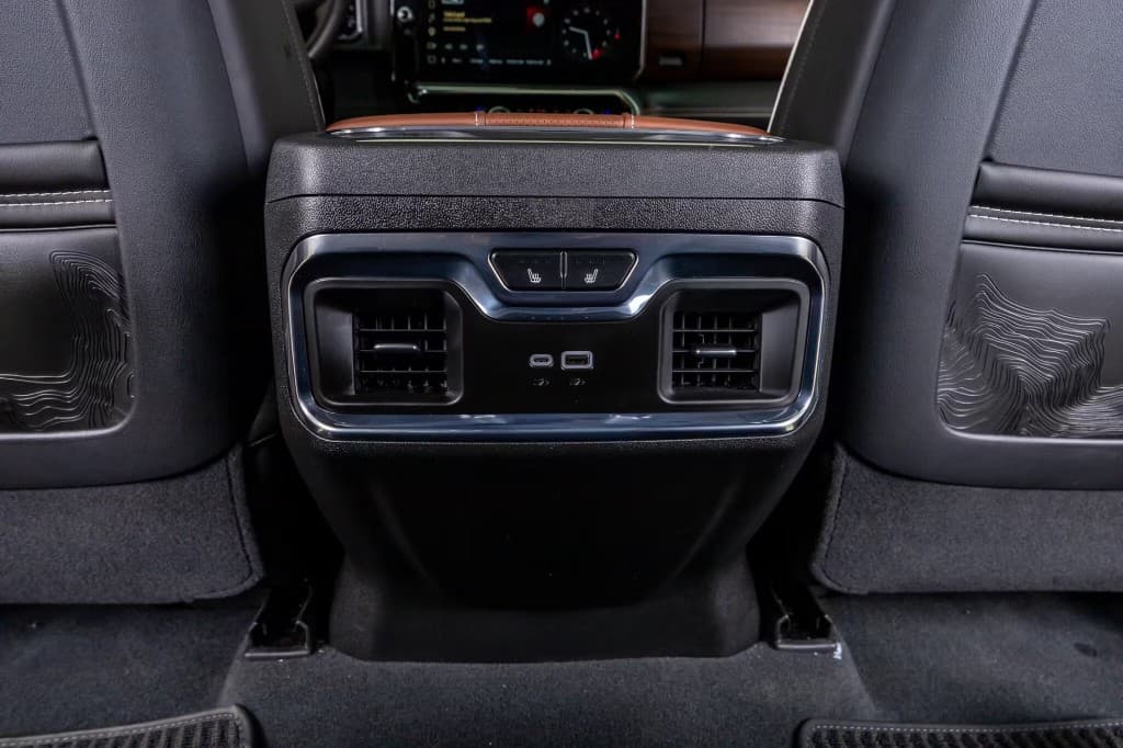 2026 GMC Sierra 1500 Denali Ultimate — photo 26 of 36