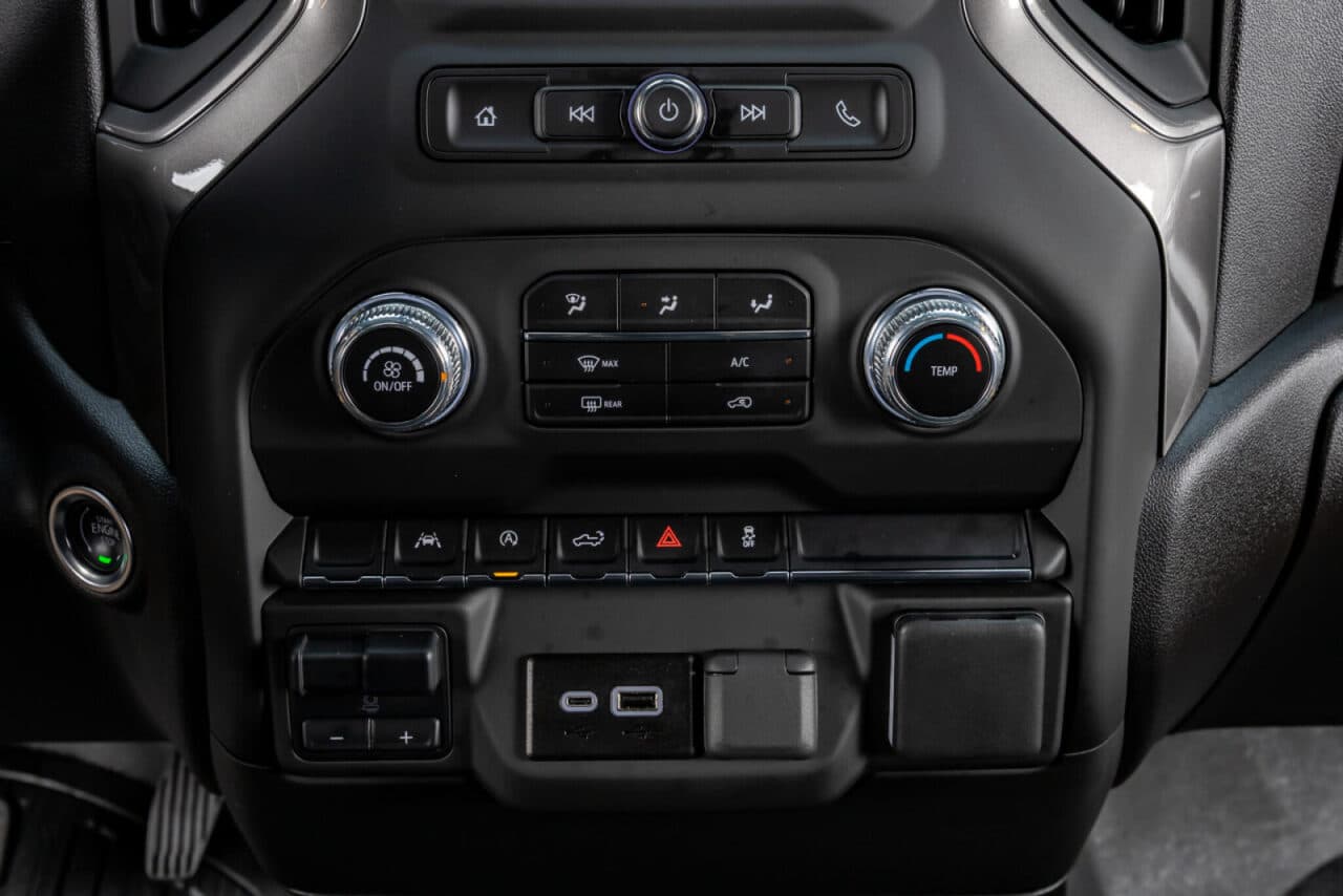 2025 GMC Sierra 1500 Pro — photo 24 of 38