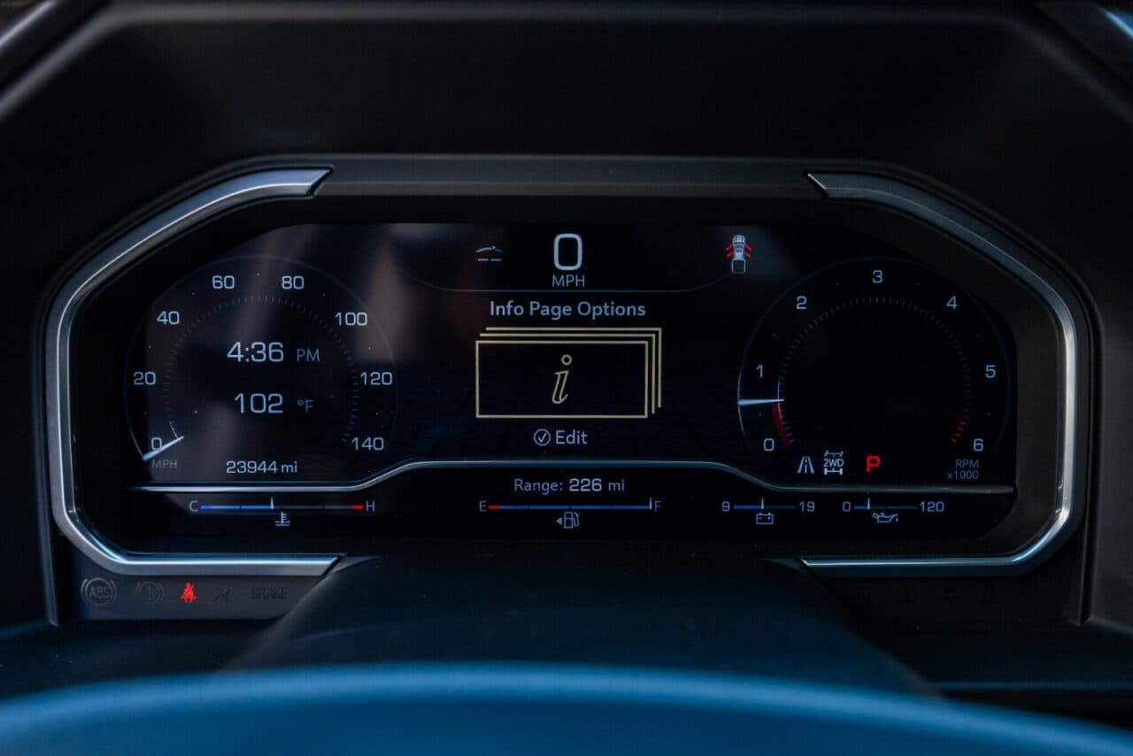 2024 GMC Sierra 1500 AT4X — photo 18 of 40