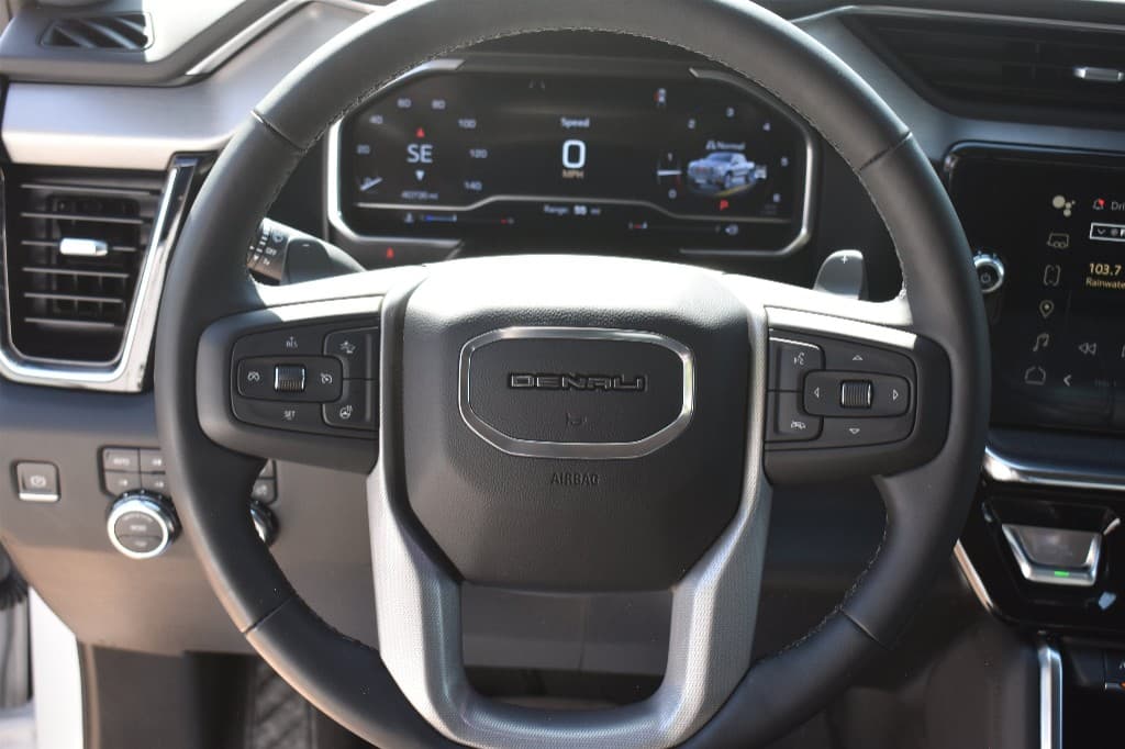 2023 GMC Sierra 1500 Denali 4WD — photo 16 of 22