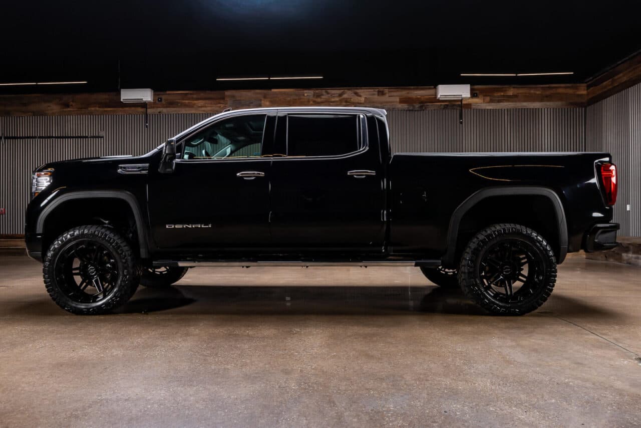 2026 GMC Sierra 1500 Denali — photo 4 of 38