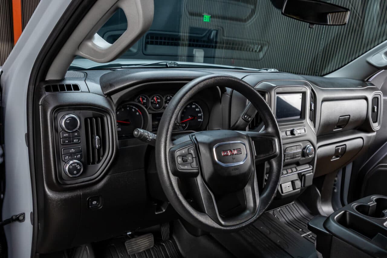 2025 GMC Sierra 1500 Pro — photo 14 of 38