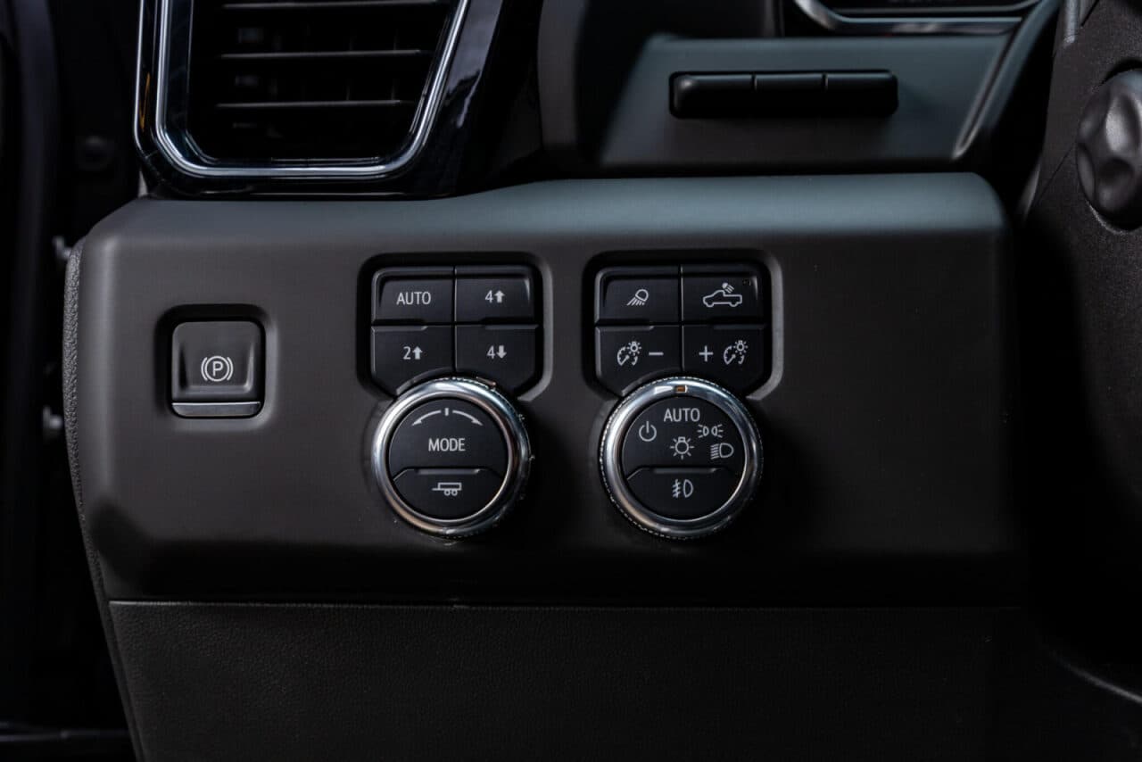 2025 GMC Sierra 1500 Denali — photo 19 of 39