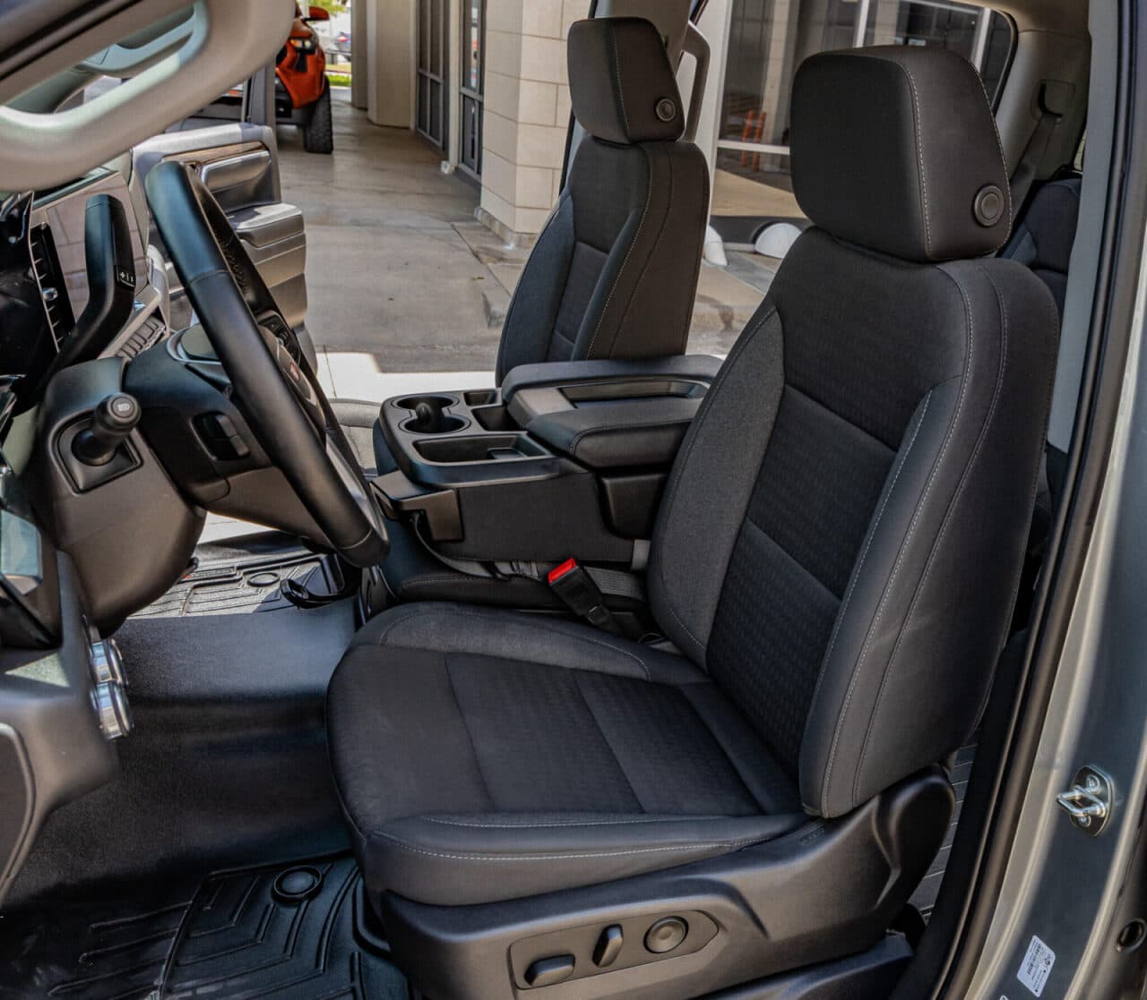 2024 GMC Sierra 1500 Elevation — photo 27 of 38