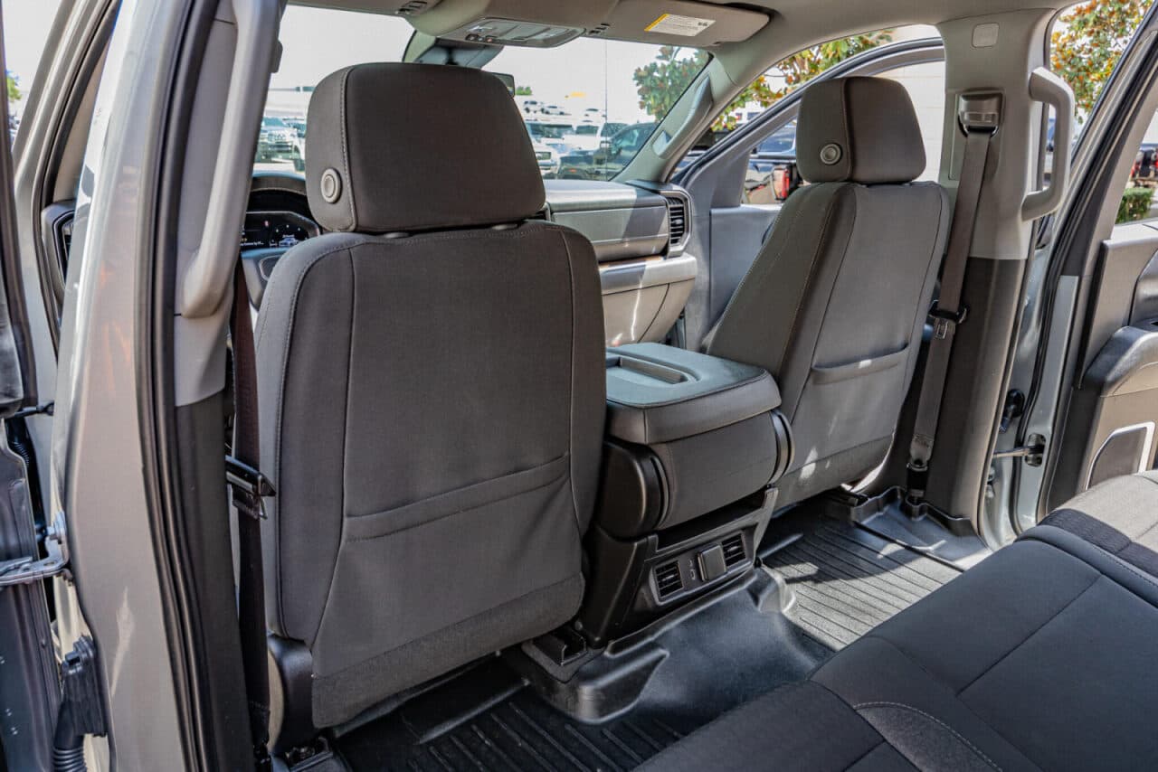 2024 GMC Sierra 1500 Elevation — photo 31 of 38