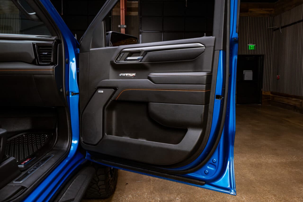 2023 GMC Sierra 1500 AT4 — photo 34 of 38