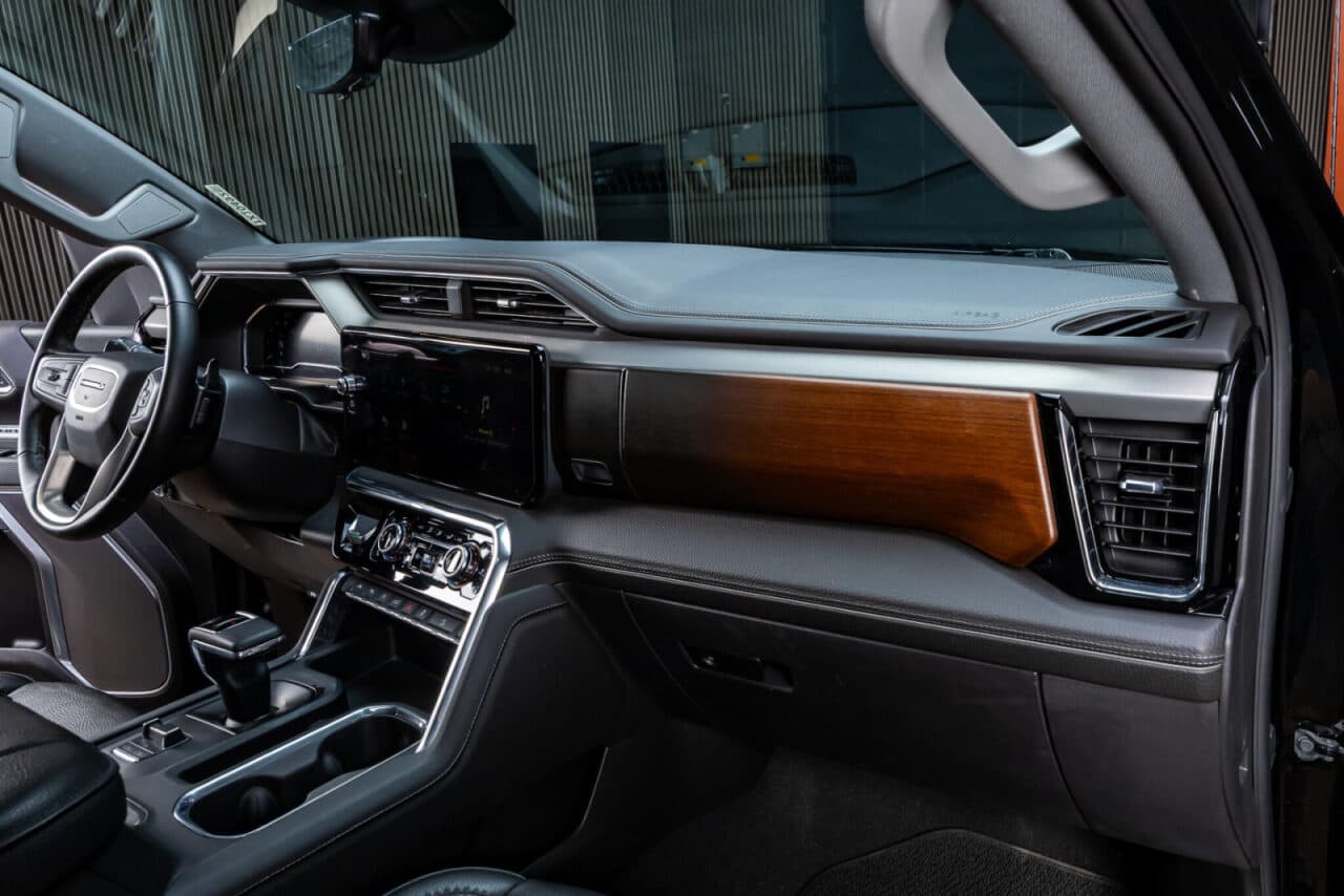 2025 GMC Sierra 1500 Denali — photo 15 of 39