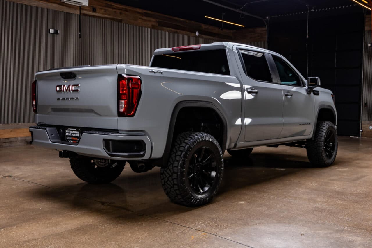 2025 GMC Sierra 1500 Pro — photo 8 of 38