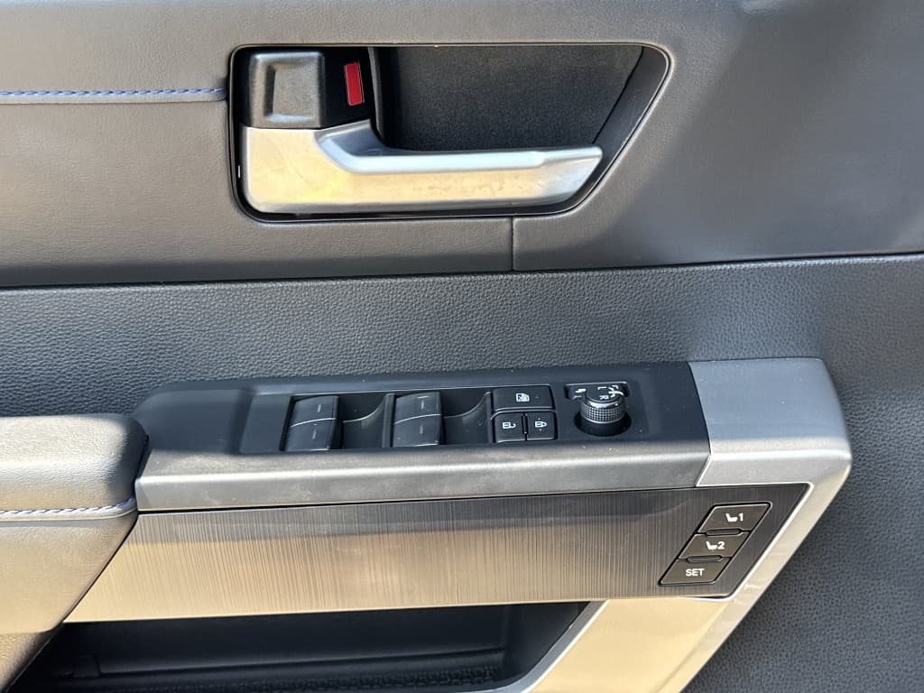 2024 Toyota Tundra Platinum Hybrid 4WD — photo 9 of 18
