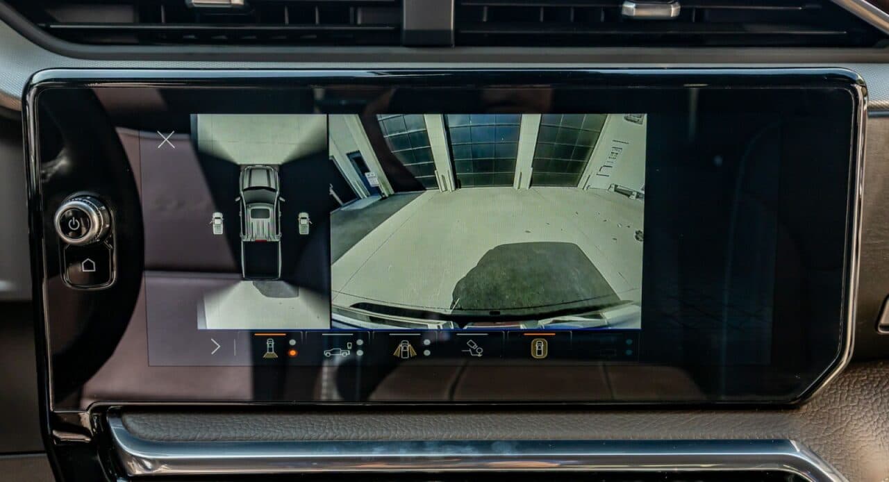 2025 GMC Sierra 1500 Denali — photo 24 of 40