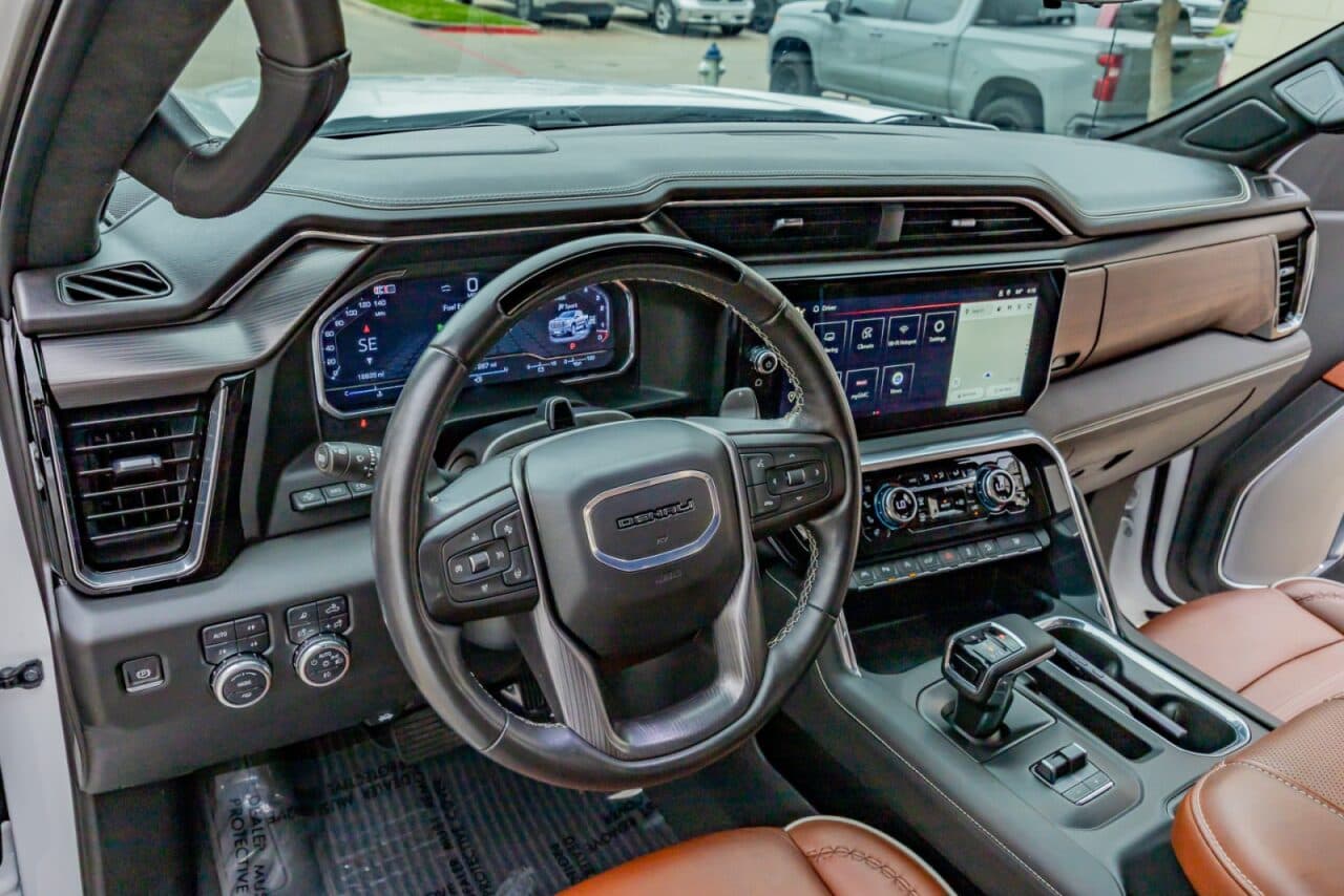 2024 GMC Sierra 1500 Denali Ultimate — photo 15 of 39
