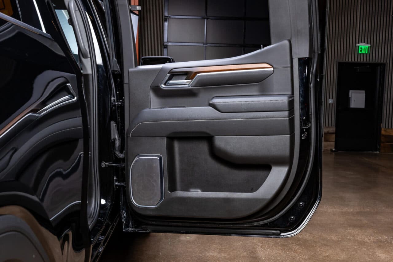 2025 GMC Sierra 1500 Denali — photo 37 of 39