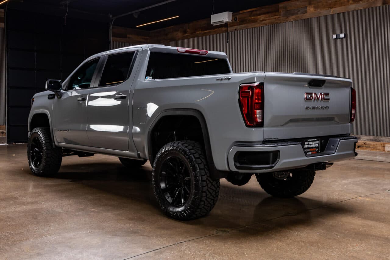 2025 GMC Sierra 1500 Pro — photo 5 of 38