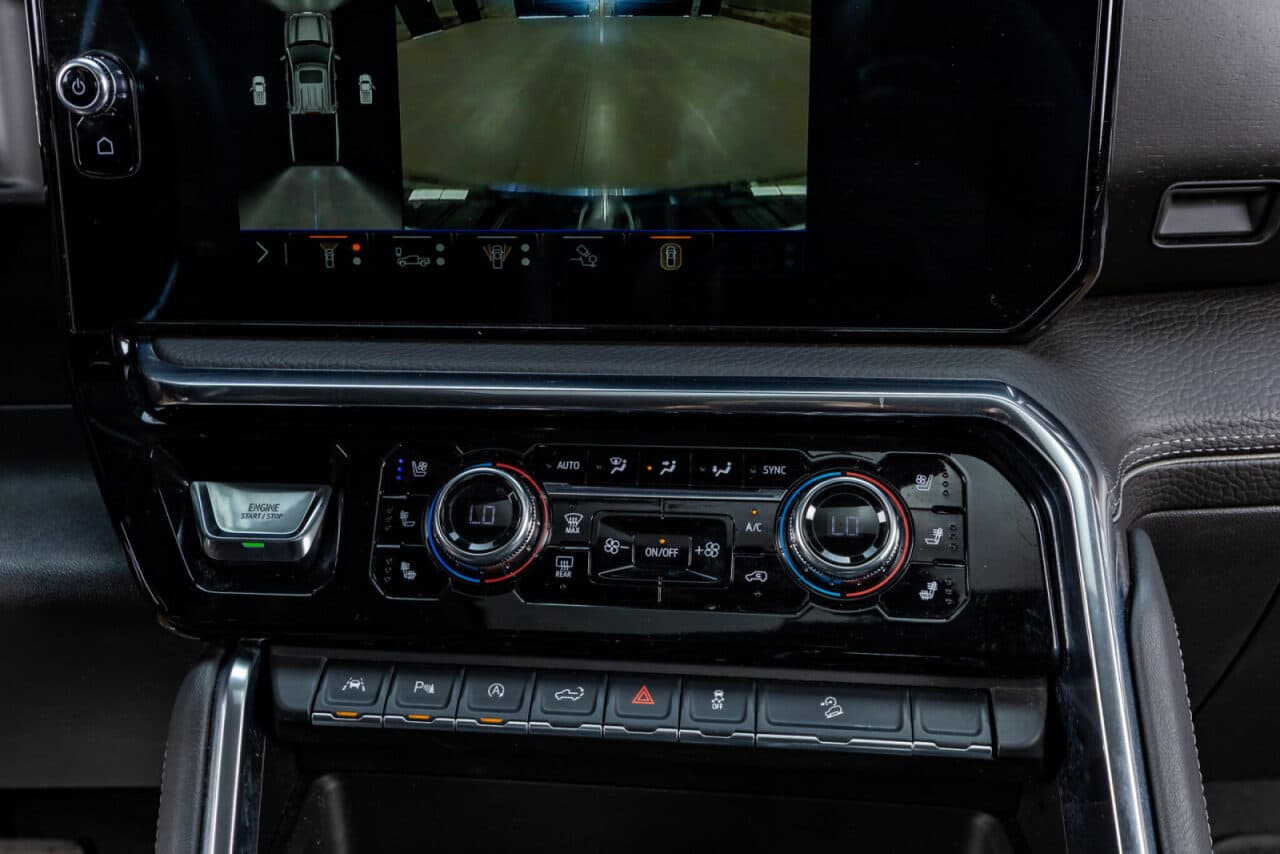 2025 GMC Sierra 1500 Denali — photo 24 of 39