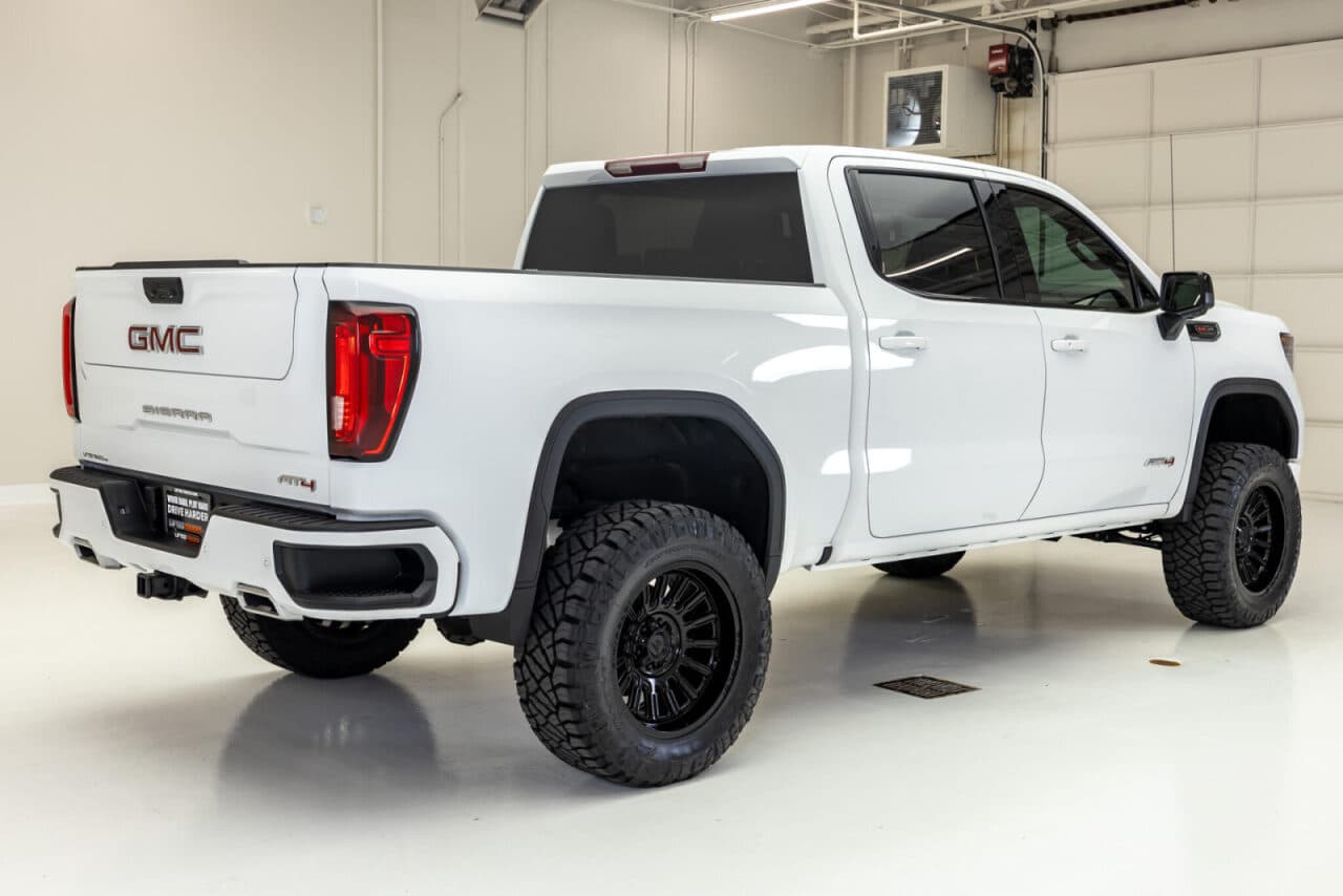 2026 GMC Sierra 1500 AT4 — photo 8 of 36