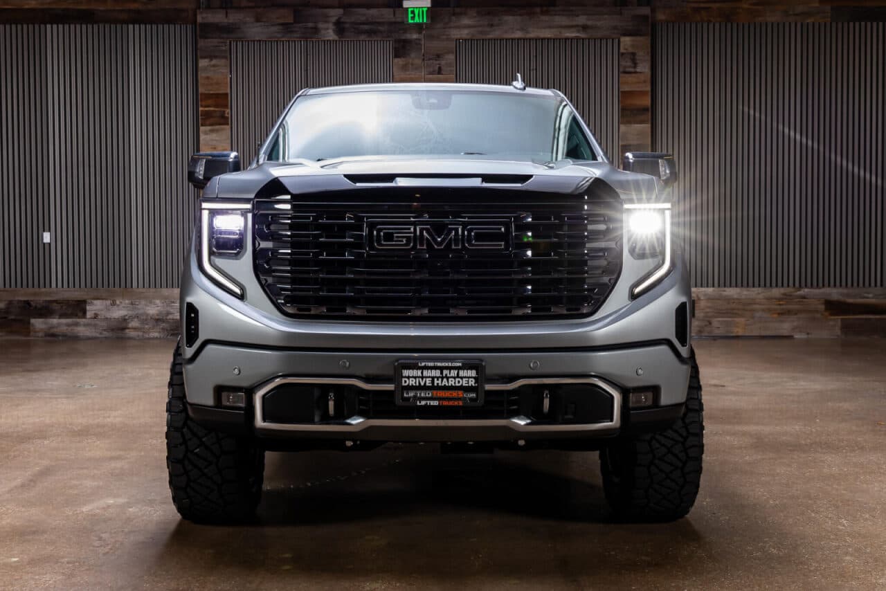 2025 GMC Sierra 1500 Denali Ultimate — photo 2 of 40