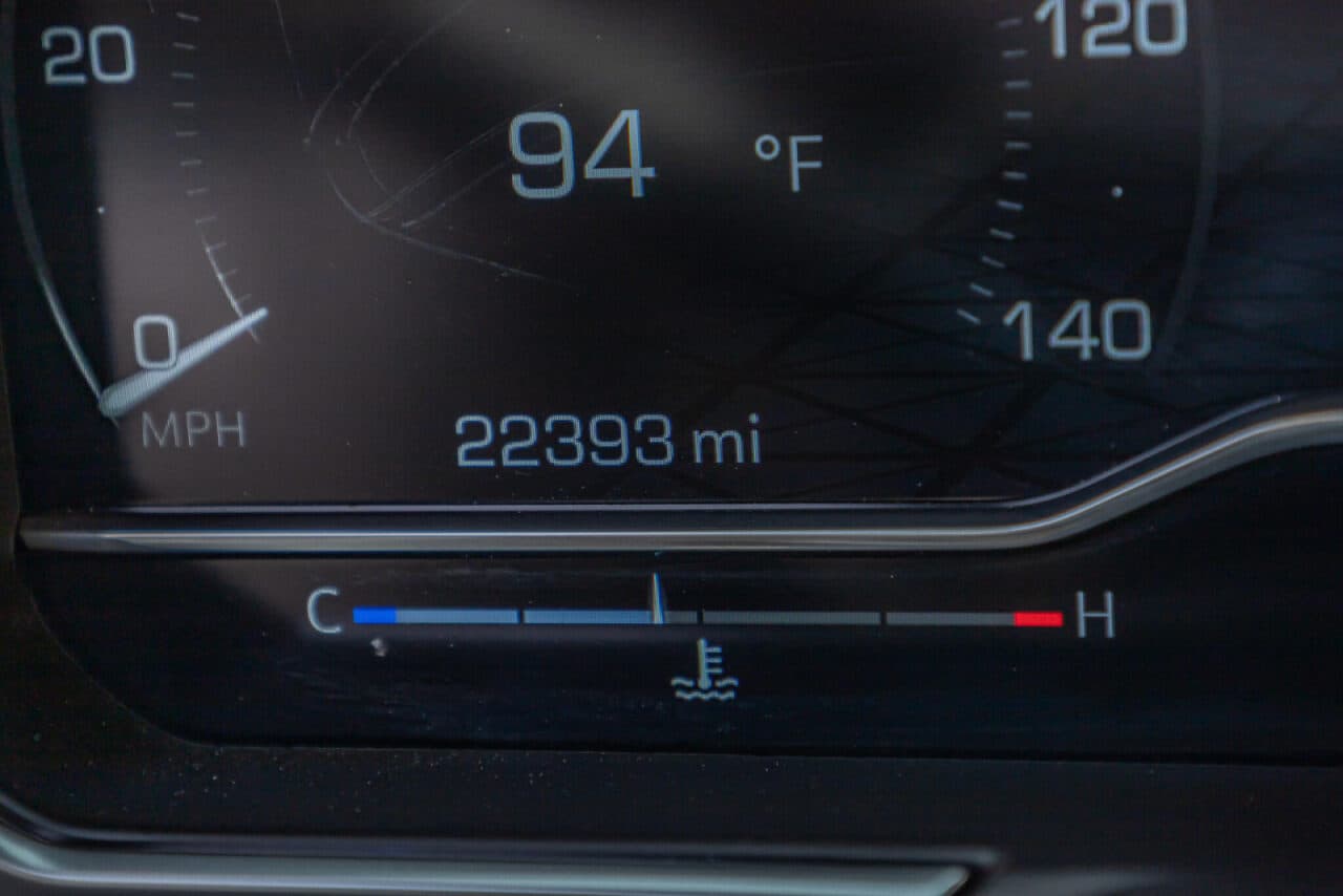 2023 GMC Sierra 1500 AT4X — photo 18 of 39