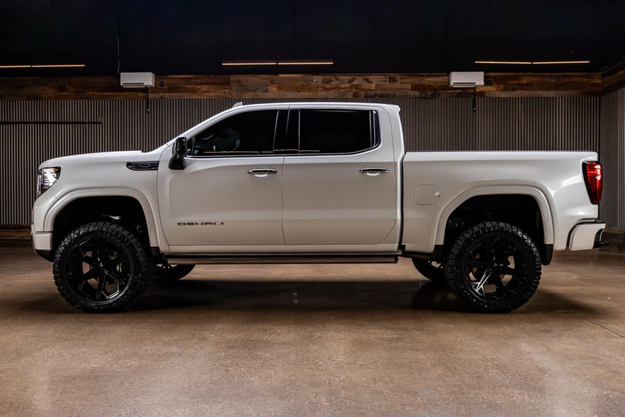 2024 GMC Sierra 1500 Denali Ultimate — photo 4 of 40