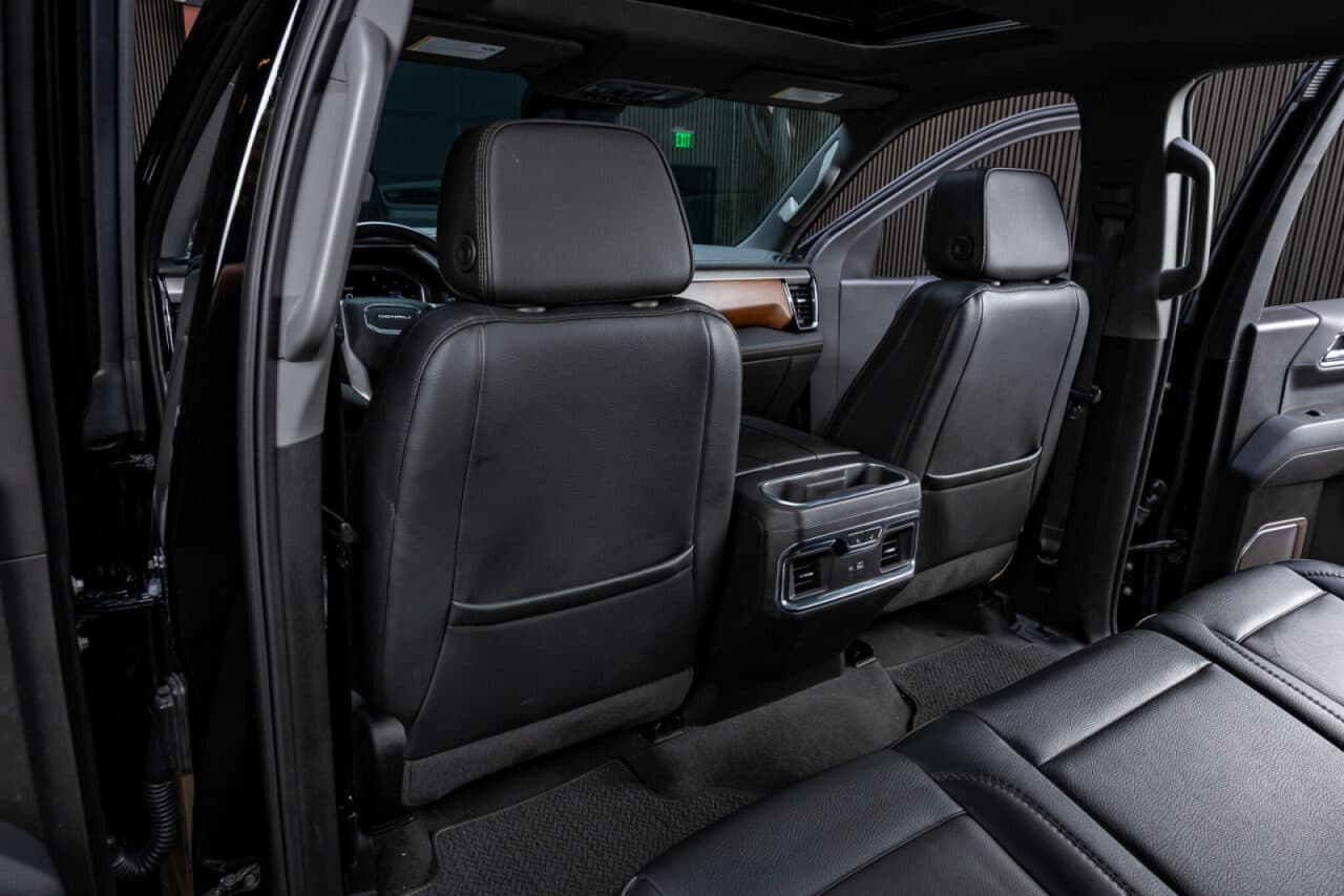 2025 GMC Sierra 1500 Denali — photo 32 of 39