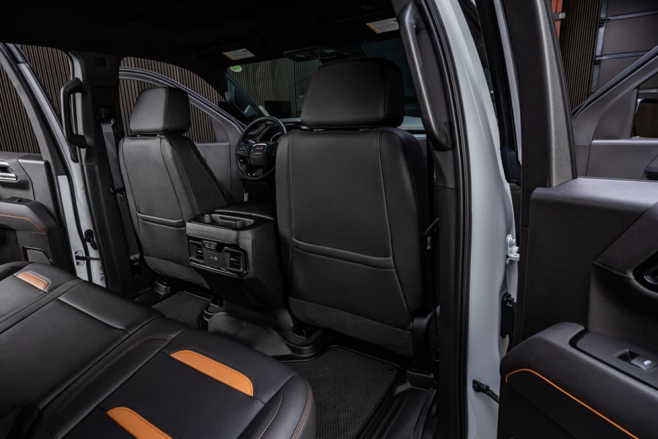 2026 GMC Sierra 1500 AT4 — photo 28 of 37