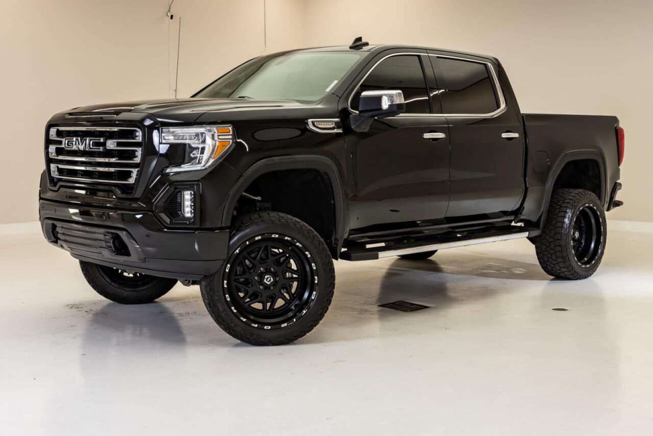 2022 GMC Sierra 1500 Limited SLT — photo 3 of 37