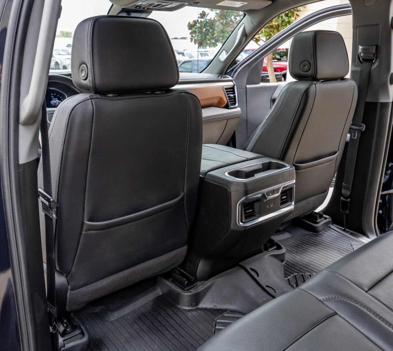 2024 GMC Sierra 1500 Denali — photo 33 of 40