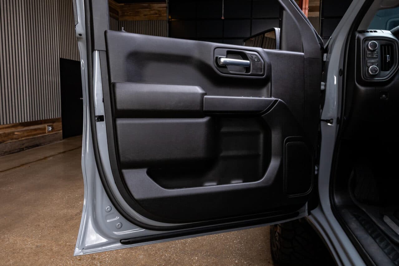 2025 GMC Sierra 1500 Pro — photo 33 of 38