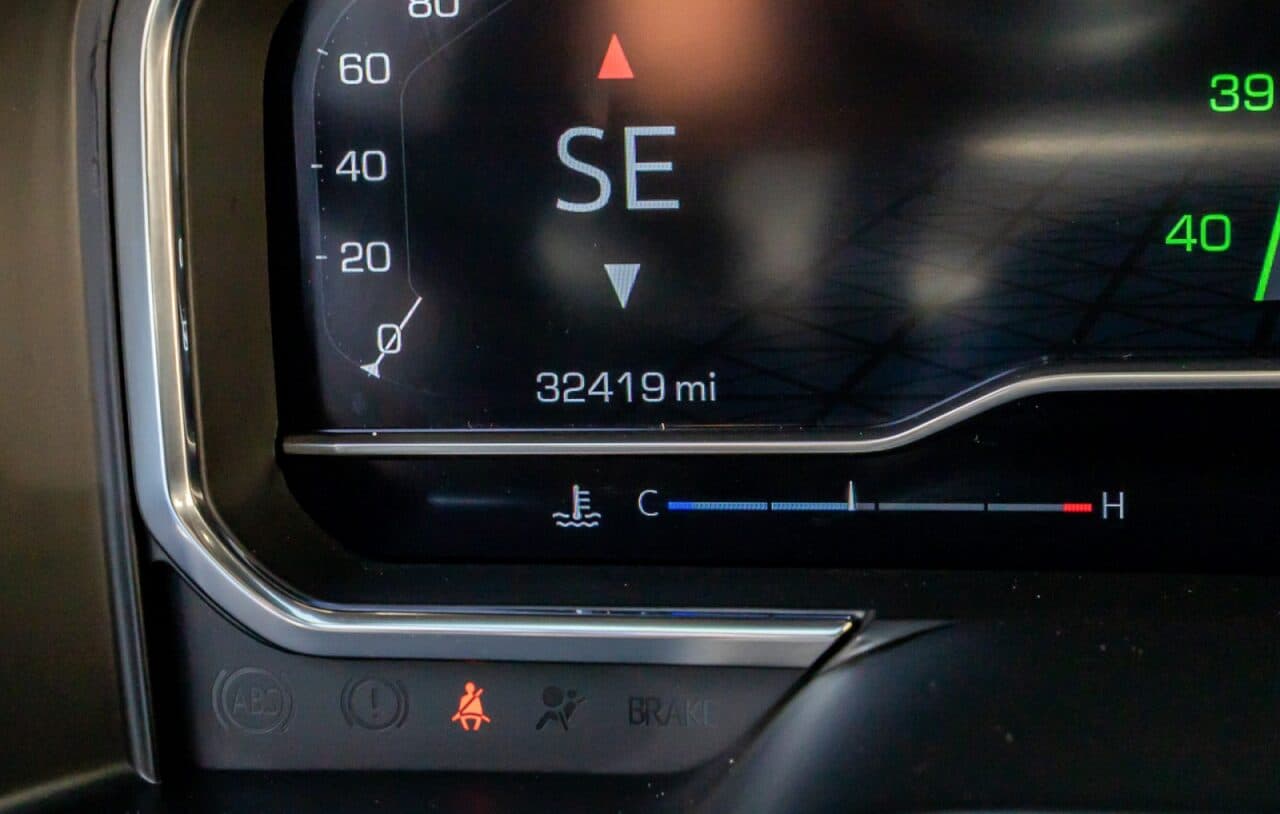 2025 GMC Sierra 1500 Denali — photo 19 of 40