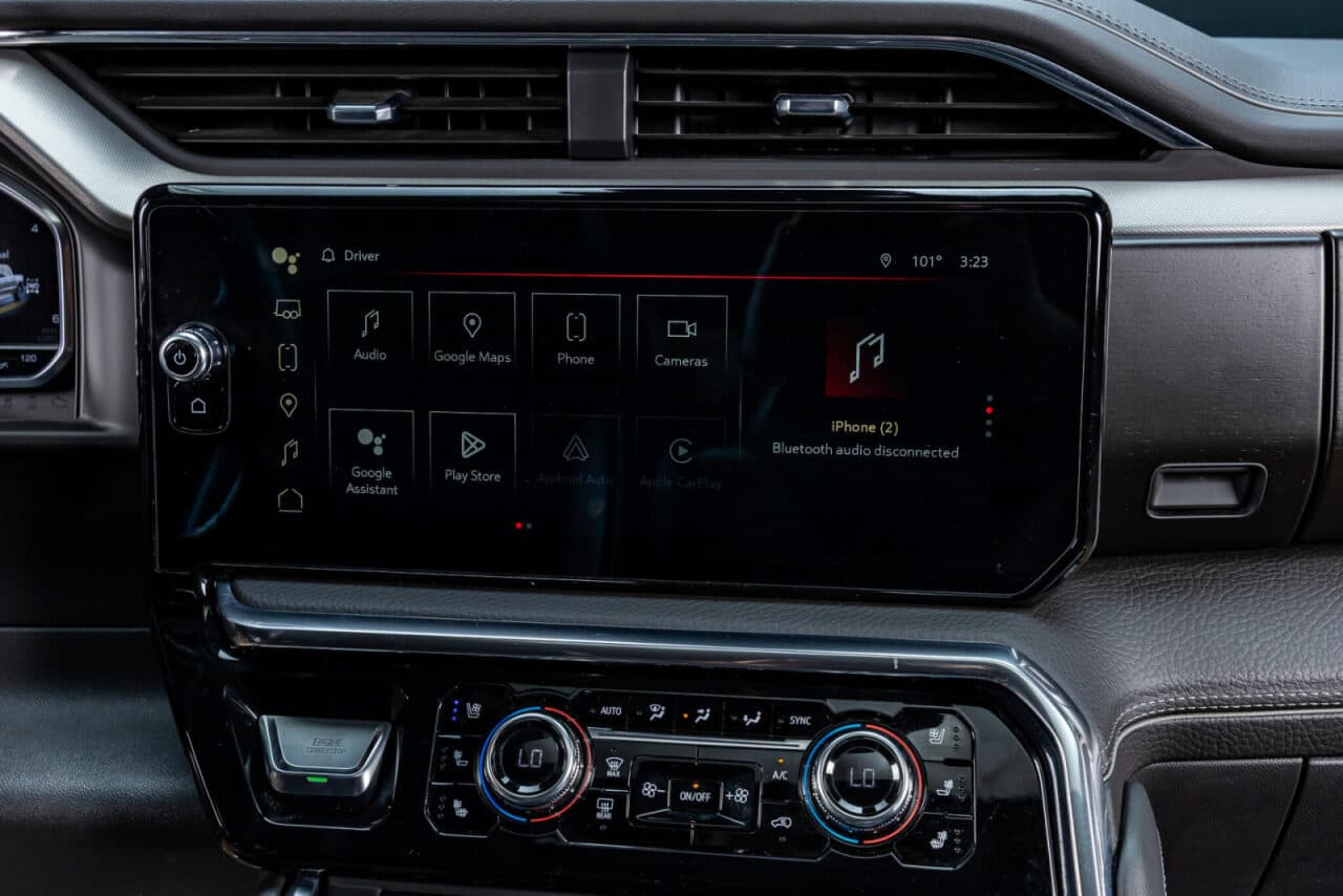 2025 GMC Sierra 1500 Denali — photo 22 of 39