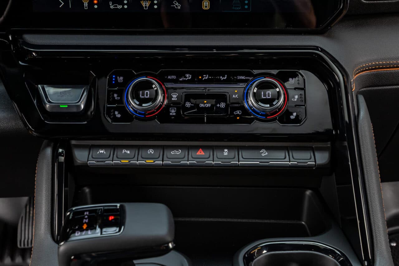 2026 GMC Sierra 1500 AT4 — photo 25 of 40