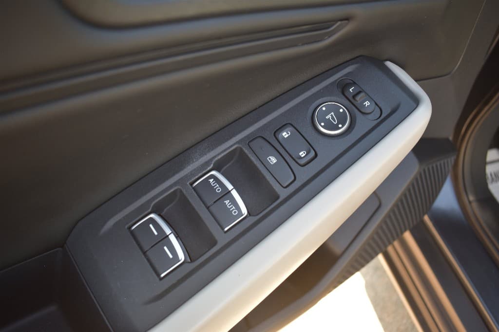 2023 Honda Accord EX FWD — photo 10 of 23