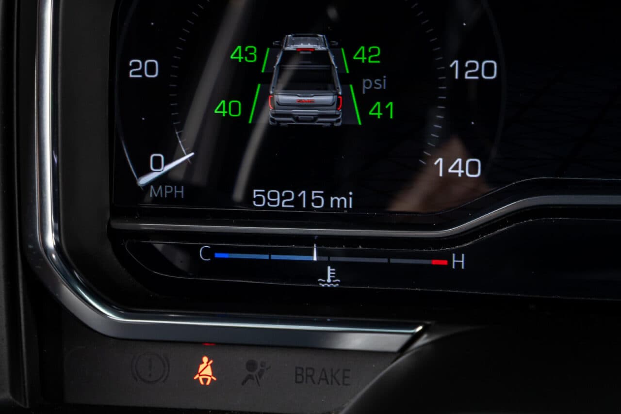 2024 GMC Sierra 1500 Denali Ultimate — photo 19 of 40