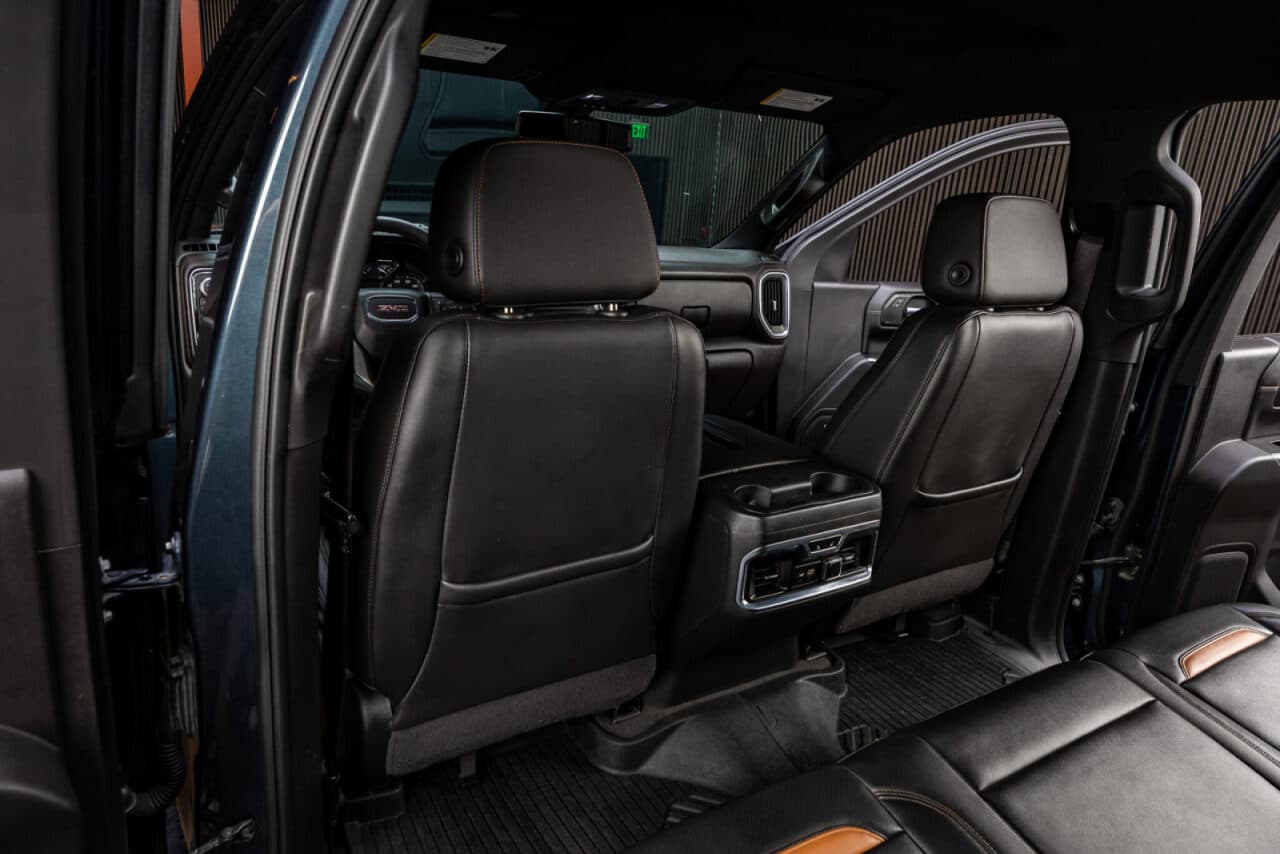 2020 GMC Sierra 1500 AT4 — photo 31 of 38