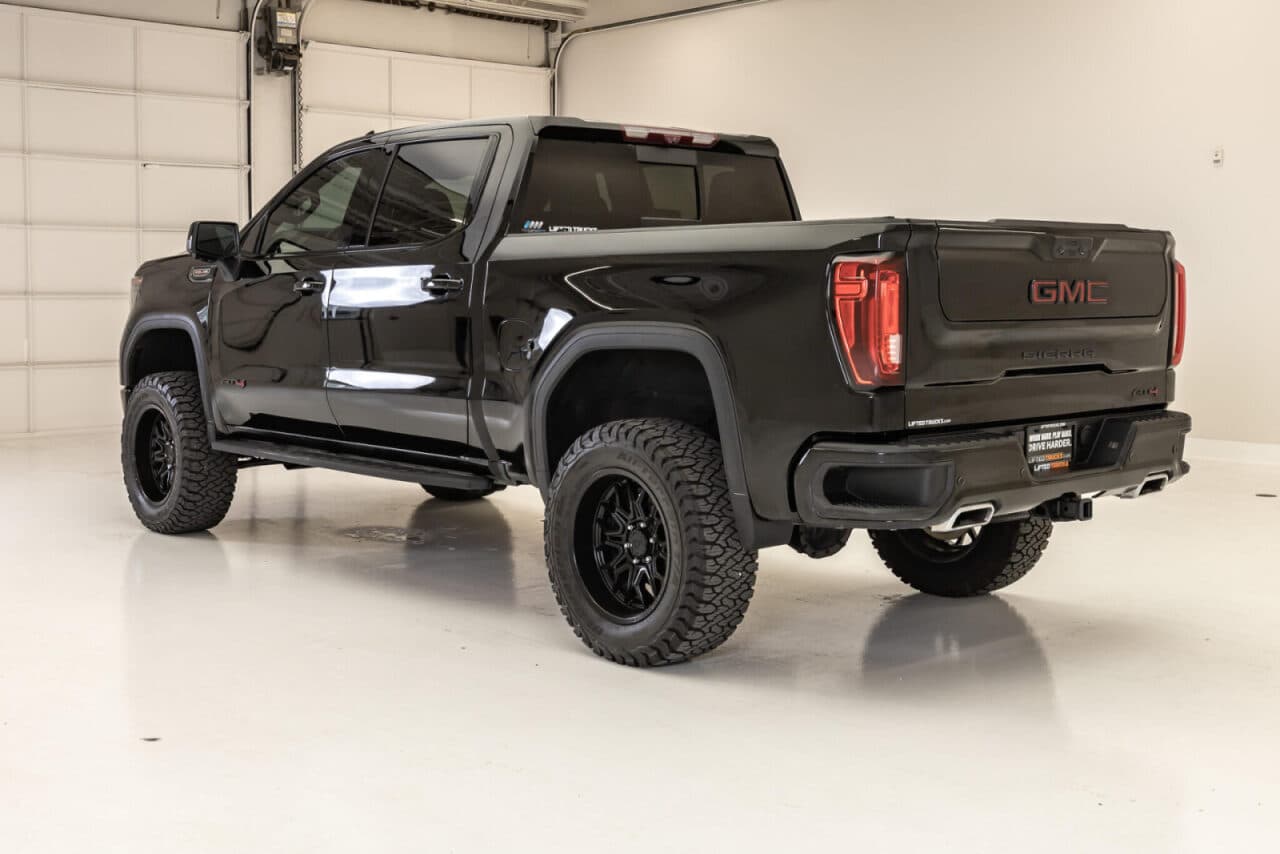 2024 GMC Sierra 1500 AT4 — photo 5 of 40