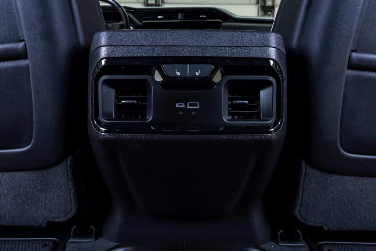 2024 GMC Sierra 1500 AT4X — photo 29 of 37
