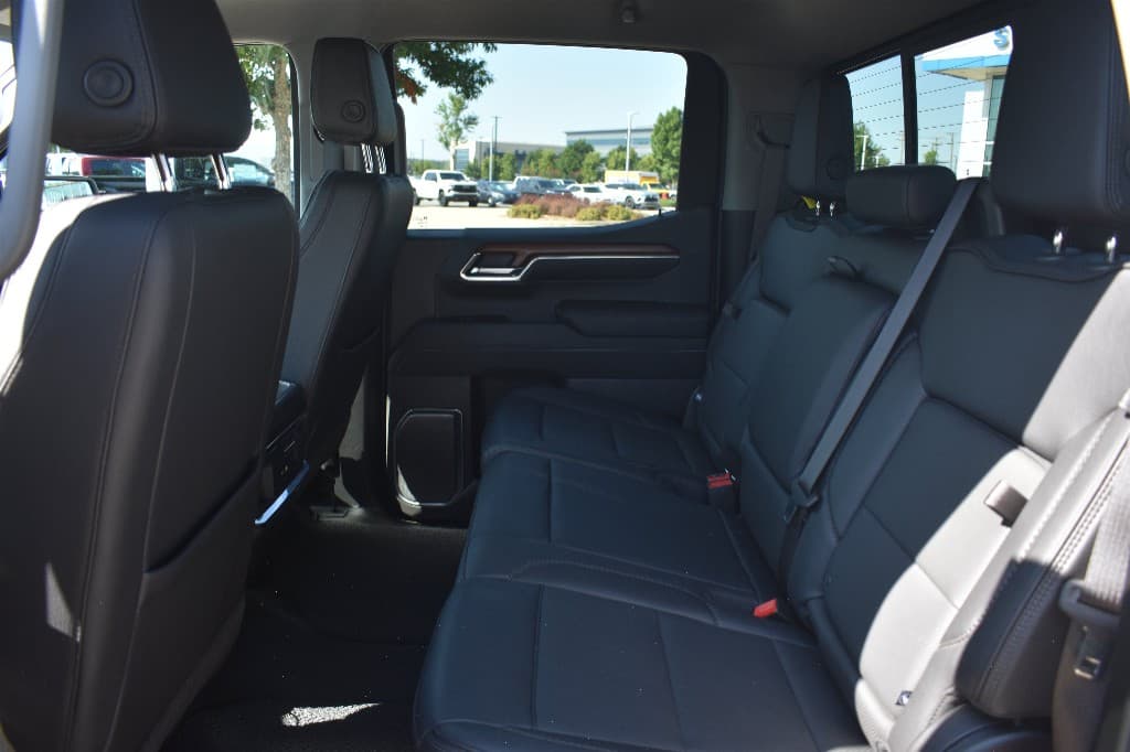 2023 GMC Sierra 1500 Denali 4WD — photo 14 of 22