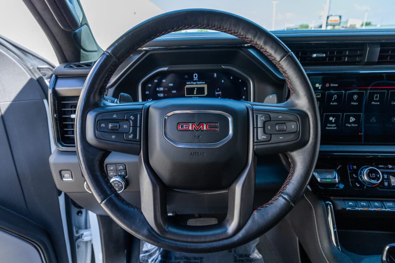 2024 GMC Sierra 1500 AT4X — photo 17 of 40