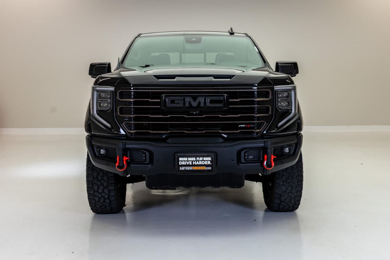2024 GMC Sierra 1500 AT4X — photo 2 of 37