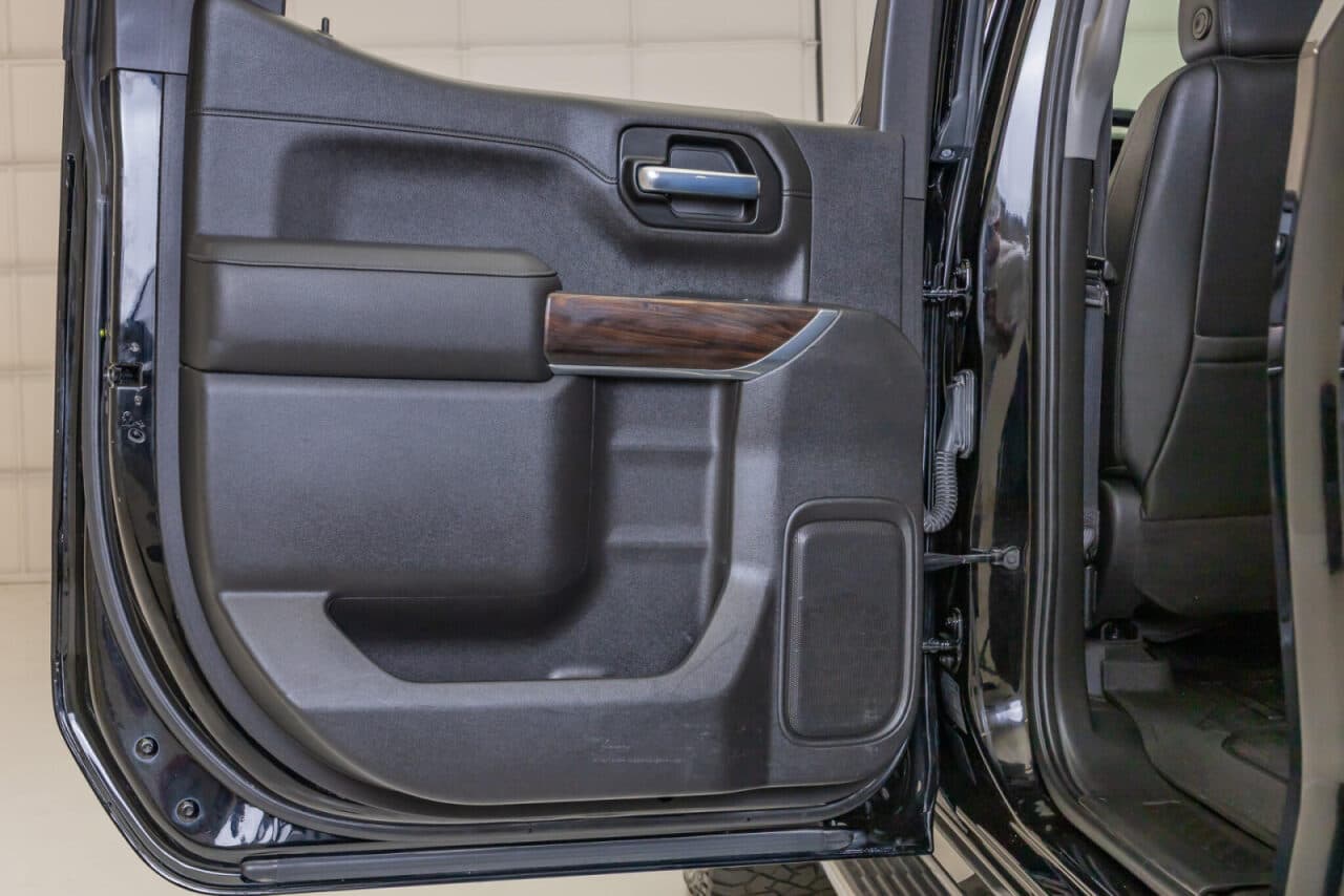 2022 GMC Sierra 1500 Limited SLT — photo 34 of 37