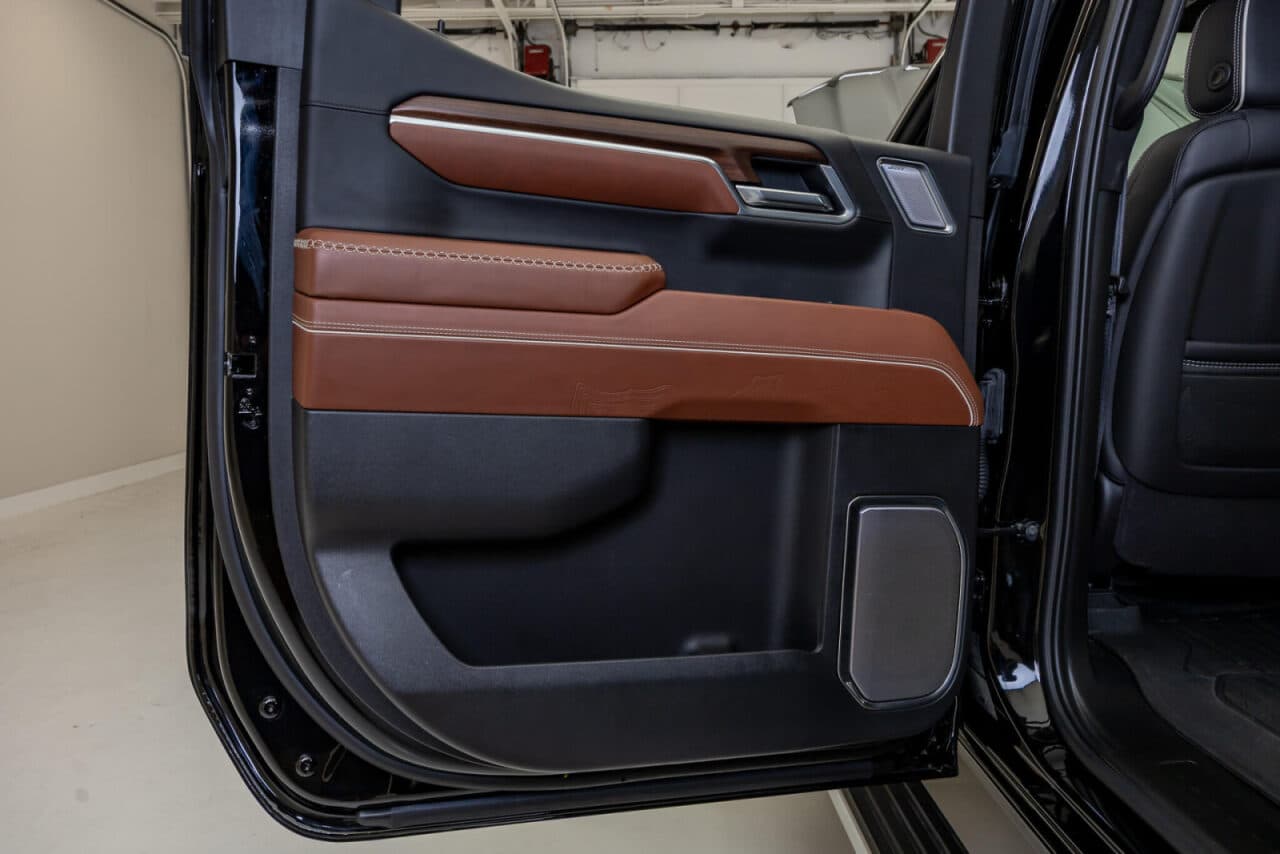 2025 GMC Sierra 1500 Denali Ultimate — photo 35 of 38