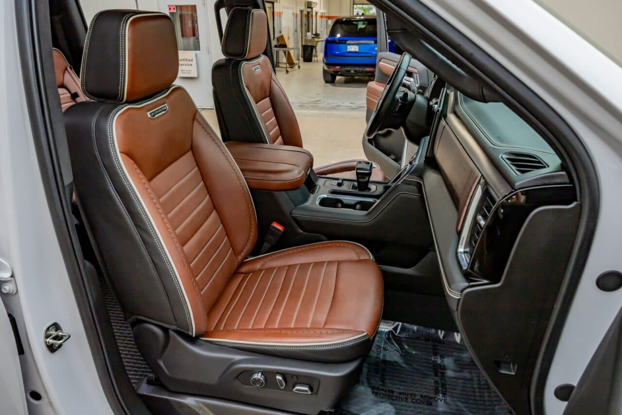 2024 GMC Sierra 1500 Denali Ultimate — photo 29 of 39