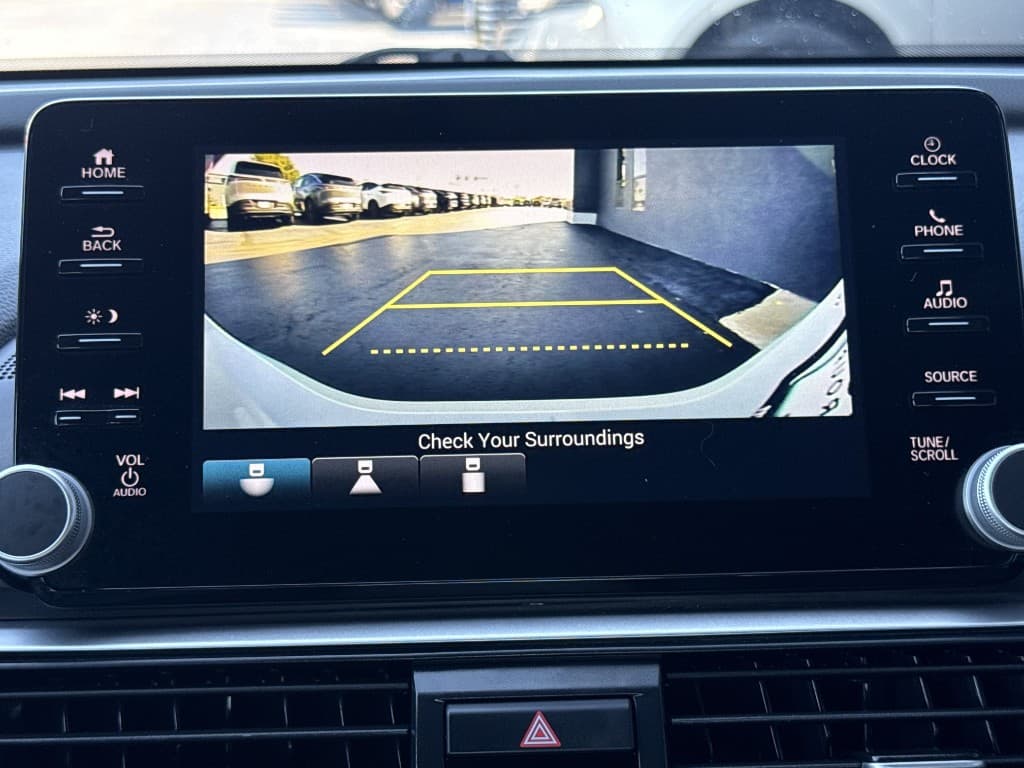 2022 Honda Accord Sport FWD — photo 6 of 16