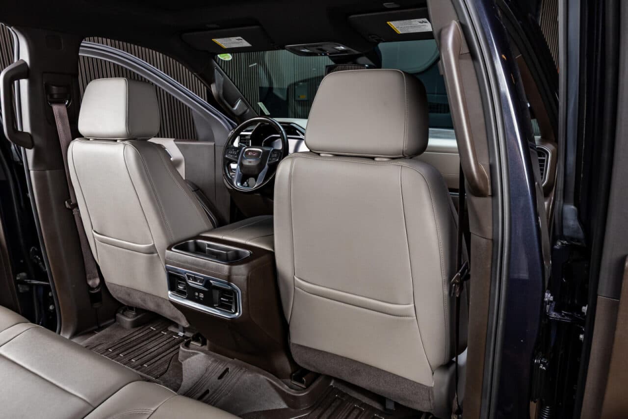 2024 GMC Sierra 1500 SLT — photo 26 of 35