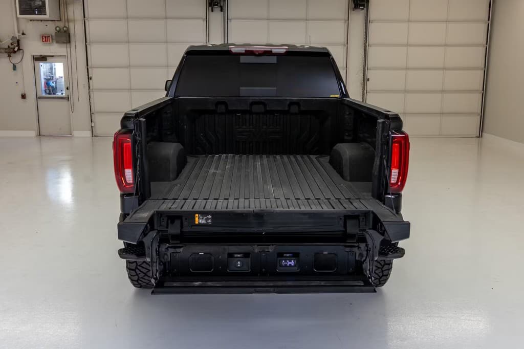 2026 GMC Sierra 1500 Denali Ultimate — photo 5 of 36