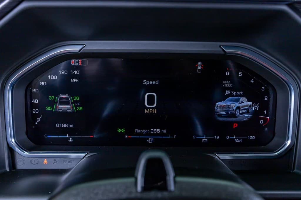 2026 GMC Sierra 1500 Denali Ultimate — photo 12 of 36